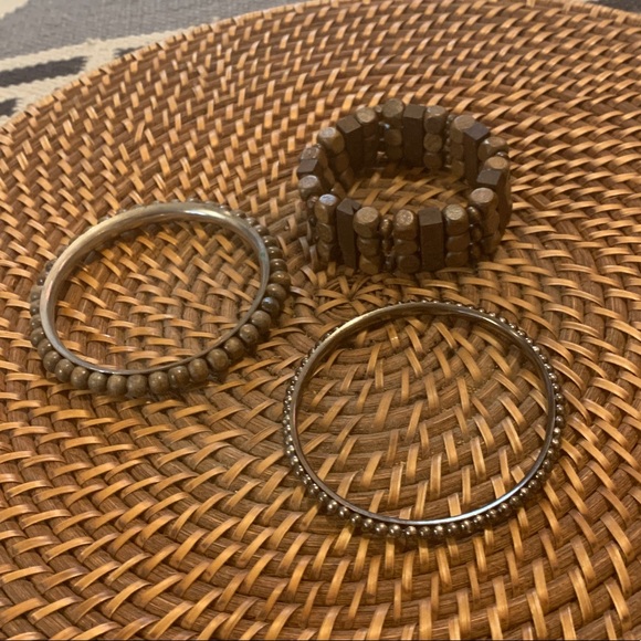 🐞2 for 30🐞 Silver and Wood Bangle Set - Picture 2 of 5